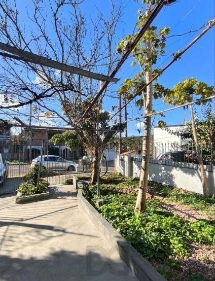 Casa sobrado no bairro Jardim do Salso DESOCUPADA — foto 2