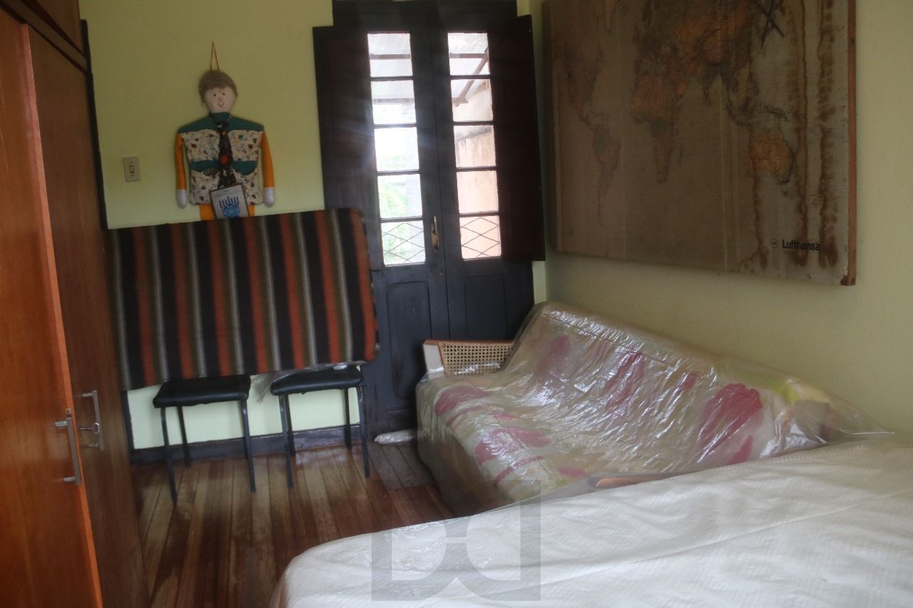 Casa 7 dormitórios 2 vagas de garagem no bairro Petrópolis — foto 21