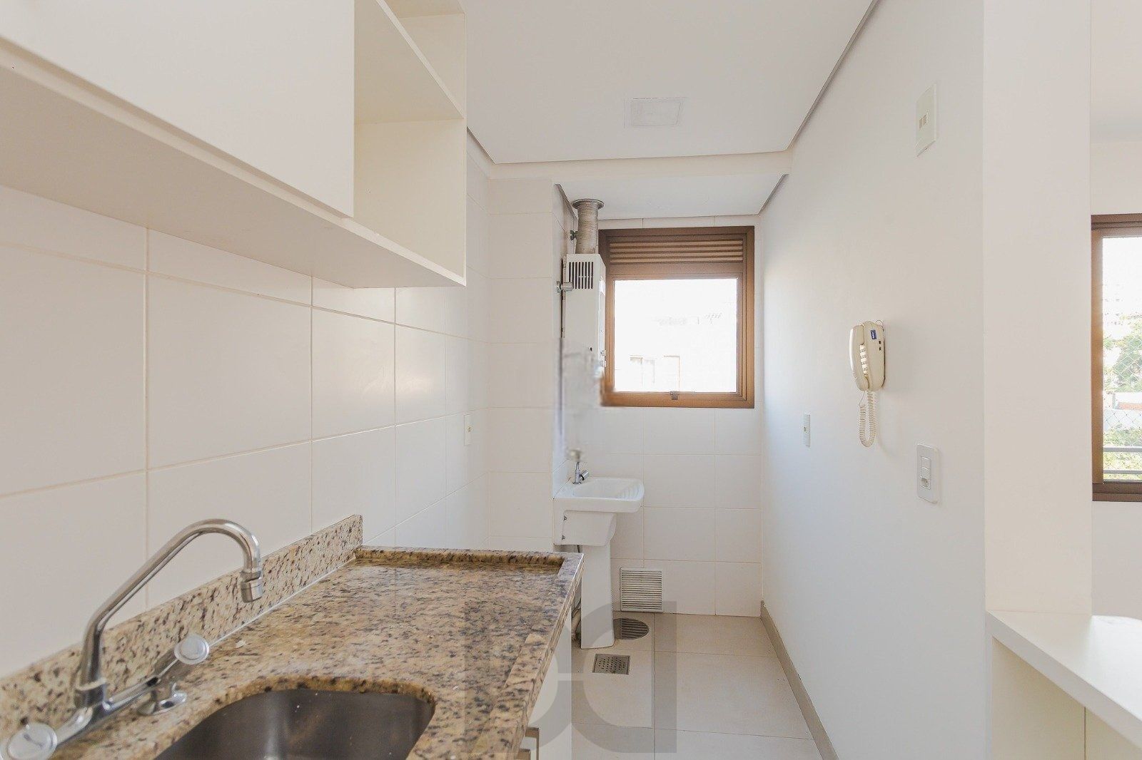 Apartamento 2 dormitórios, 1 suíte, 60m² privativos, 1 vaga coberta, no bairro Higienópolis. — foto 15