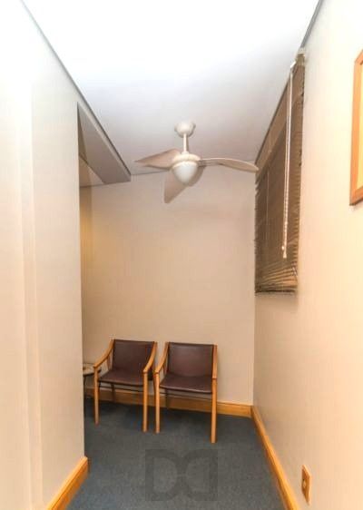 Sala comercial no bairro Petrópolis mobiliada — foto 14