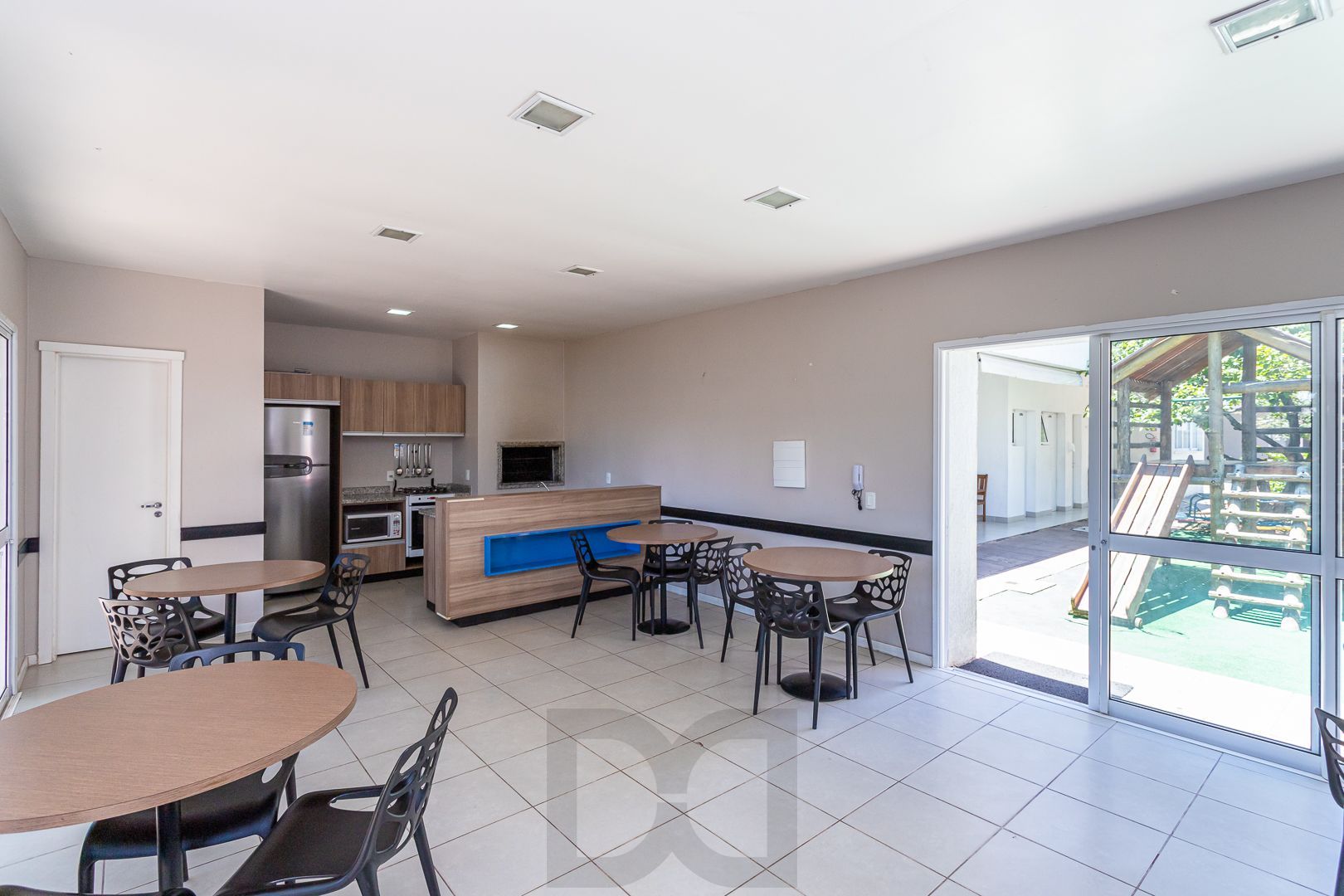 Apartamento para Venda - 50.98m², 2 dormitórios, 1 vaga - Partenon — foto 45