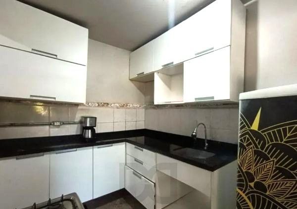 Casa no bairro Jardim do Salso com 2 dormitórios e 4 vagas — foto 10