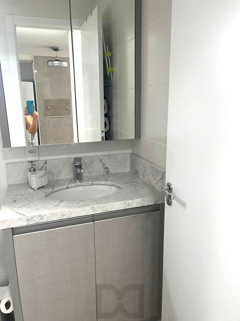 Apartamento no bairro Cristal de 2 dormitórios e vaga MOBILIADO — foto 18
