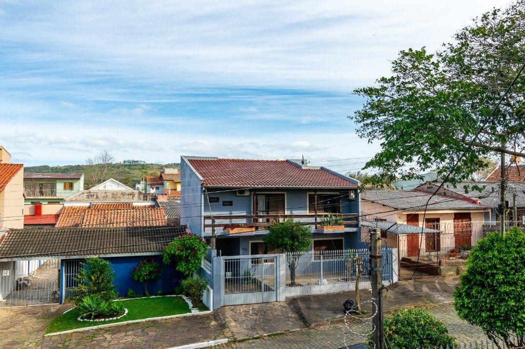 Casa sobrado na zona norte de 3 dormitórios 3 vagas e piscina — foto 9