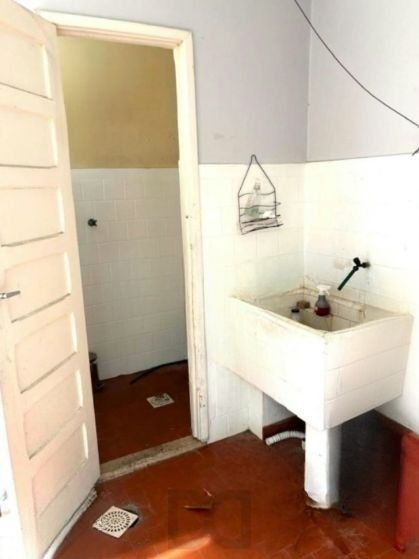 Apartamento no bairro Teresópolis de 2 dormitórios térreo com pátio — foto 19