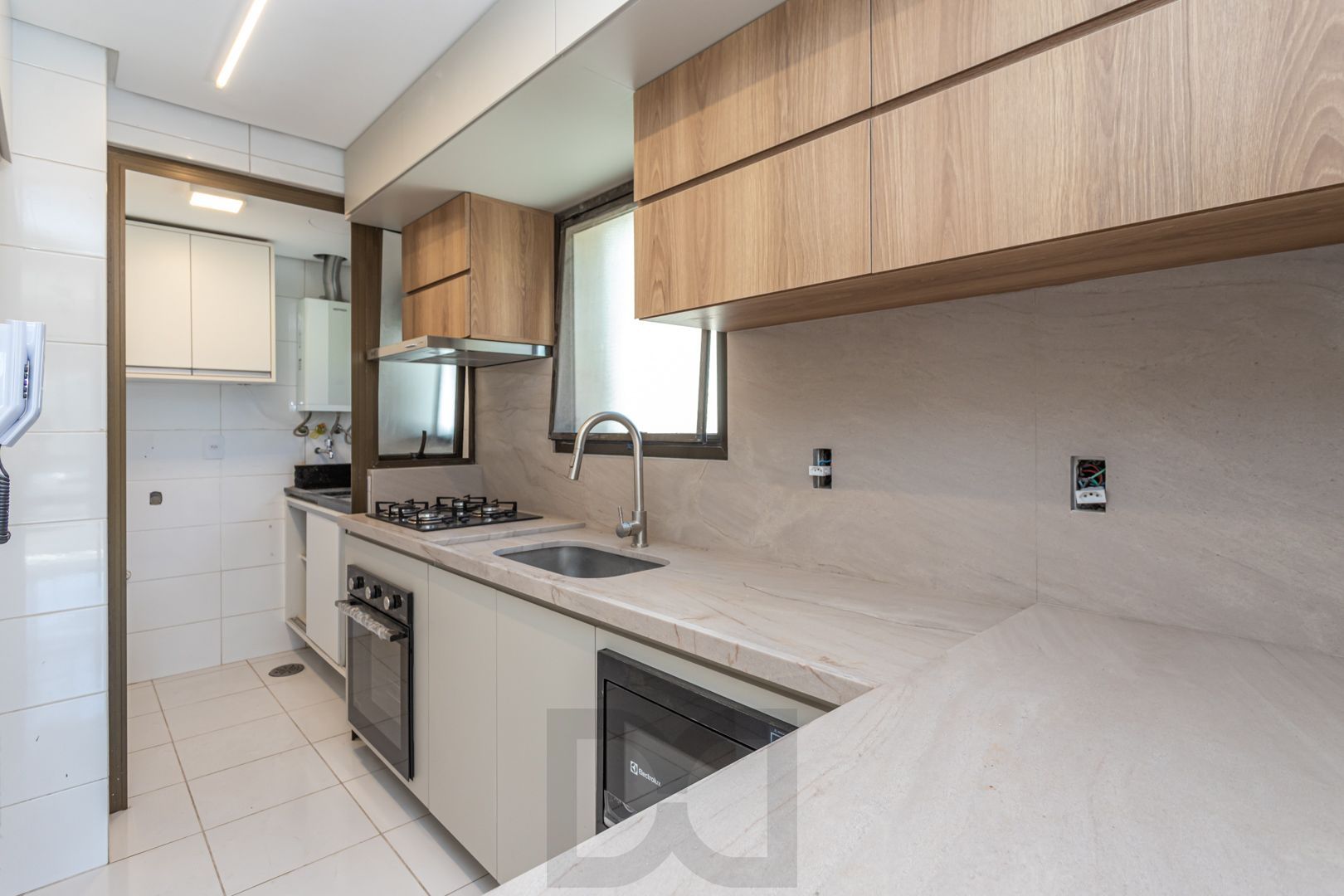 Apartamento no bairro Mont Serrat de 2 suítes e 2 vagas DESOCUPADO — foto 24