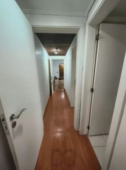 Apartamento no bairro Petrópolis de 2 dormitórios e vaga DESOCUPADO — foto 9