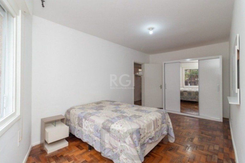 Apartamento no Petrópolis de 2 dormitórios — foto 8