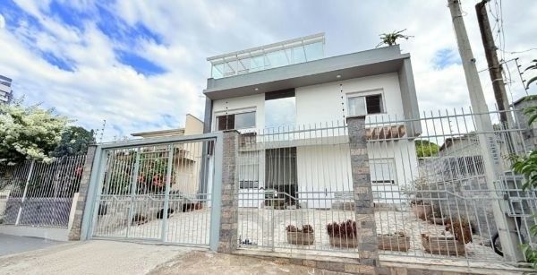 Sobrado no bairro Vila Ipiranga de 4 dormitórios e 4 vagas — foto 25