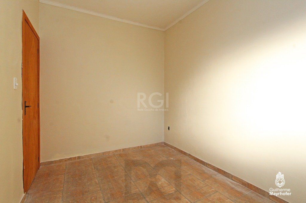 Casa no bairro Cavalhada de 3 dormitórios e amplo pátio — foto 32