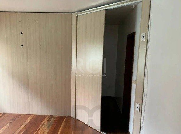 Casa no bairro Jardim Botânico de 3 dormitórios — foto 10