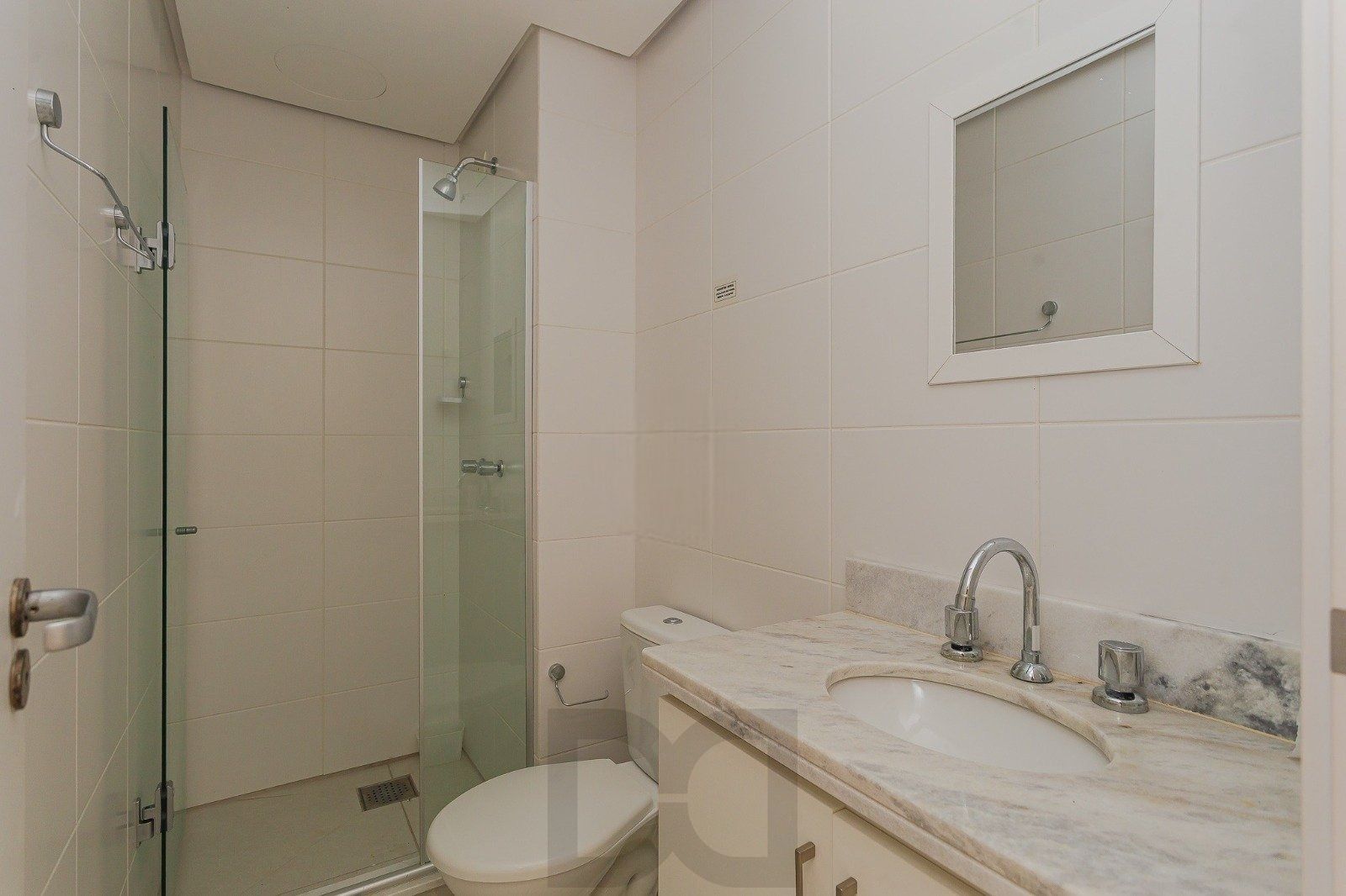 Apartamento 2 dormitórios, 1 suíte, 60m² privativos, 1 vaga coberta, no bairro Higienópolis. — foto 18