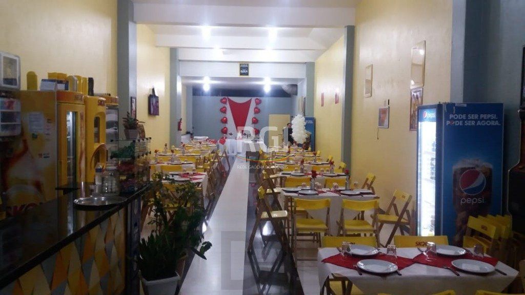 Casa Comercial para Venda - 360m², 0 dormitórios, Petrópolis — foto 2
