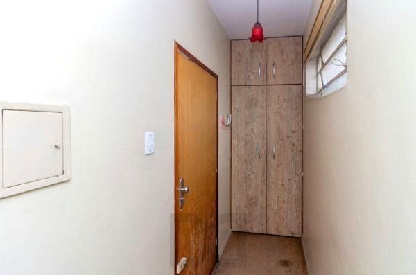 Apartamento de 2 dormitórios no Menino Deus DESOCUPADO — foto 19