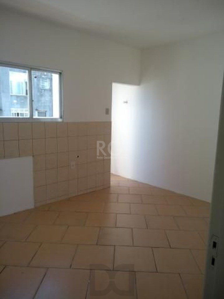 Apartamento de 2 dormitórios, Petrópolis Desocupado — foto 13