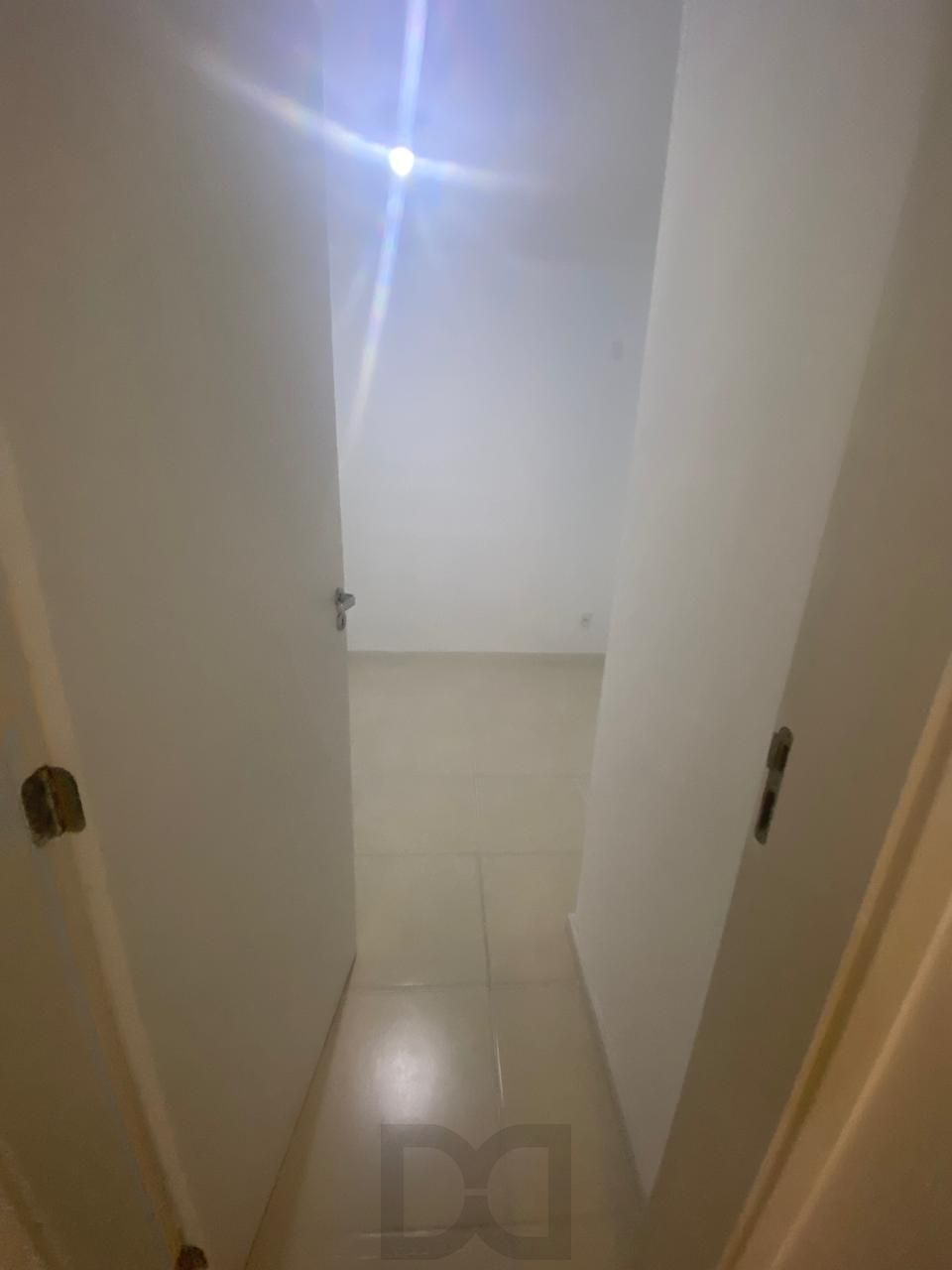 Apartamento no bairro Tristeza de 2 dormitórios e vaga DESOCUPADO — foto 8