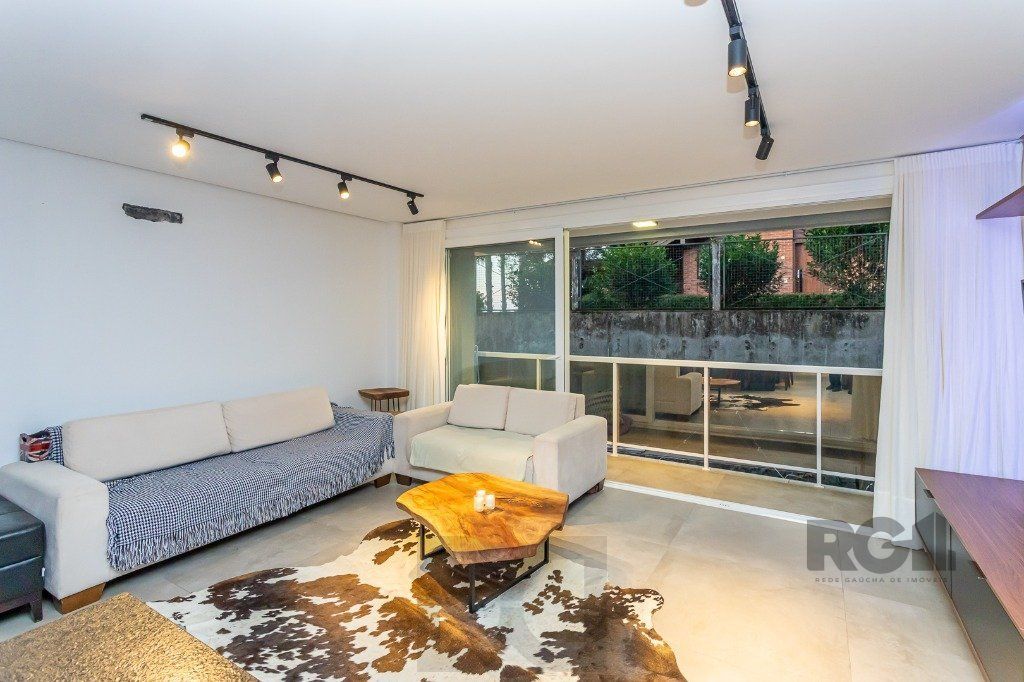 Apartamento DUPLEX no bairro Chácara das Pedras de 2 dormitórios e 2 vagas — foto 1