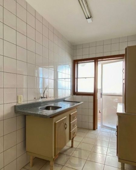 Apartamento na Cavalhada de 2 dormitórios — foto 6