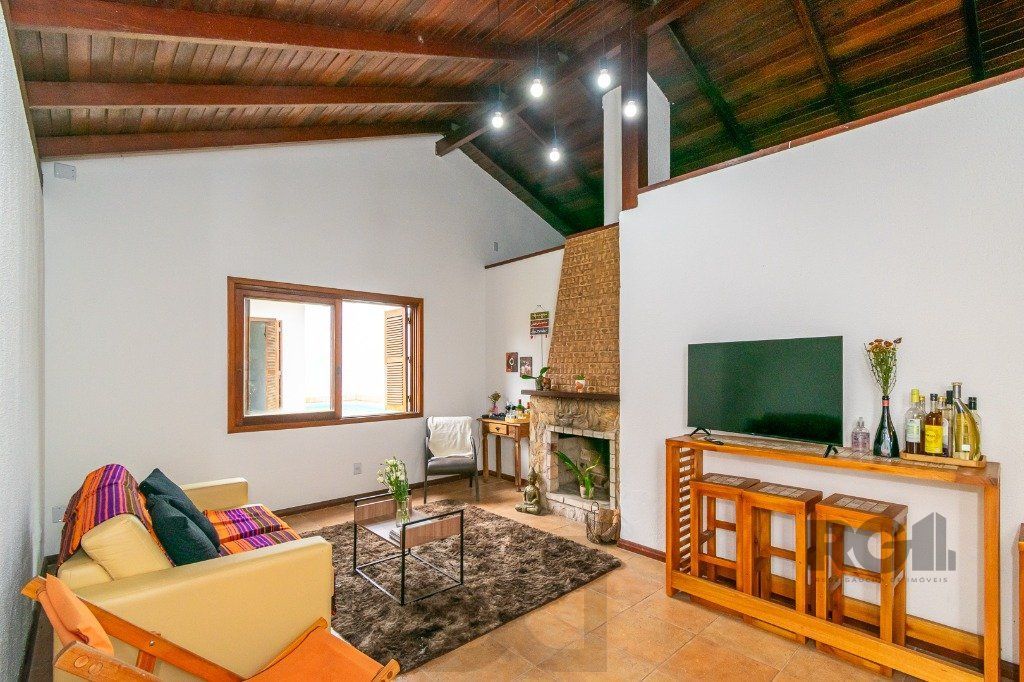 Casa no Jardim Itu com 6 dormitórios e 2 vagas e piscina — foto 10