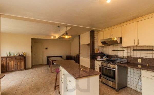 CASA DESOCUPADA E SEMI MOBILIADA, COM SUÍTE MASTER, SACADA, VISTA PANORÂMICA, EM AMPLO TERRENO NO SANTA TEREZA — foto 5