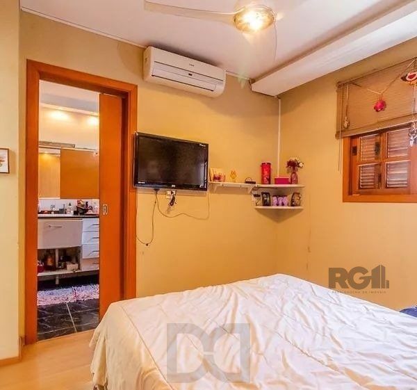 Casa sobrado no Partenon de 4 dormitórios e 2 vagas — foto 15