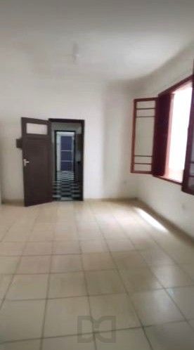 Apartamento no Centro de 3 dormitórios e dependência DESOCUPADO — foto 42