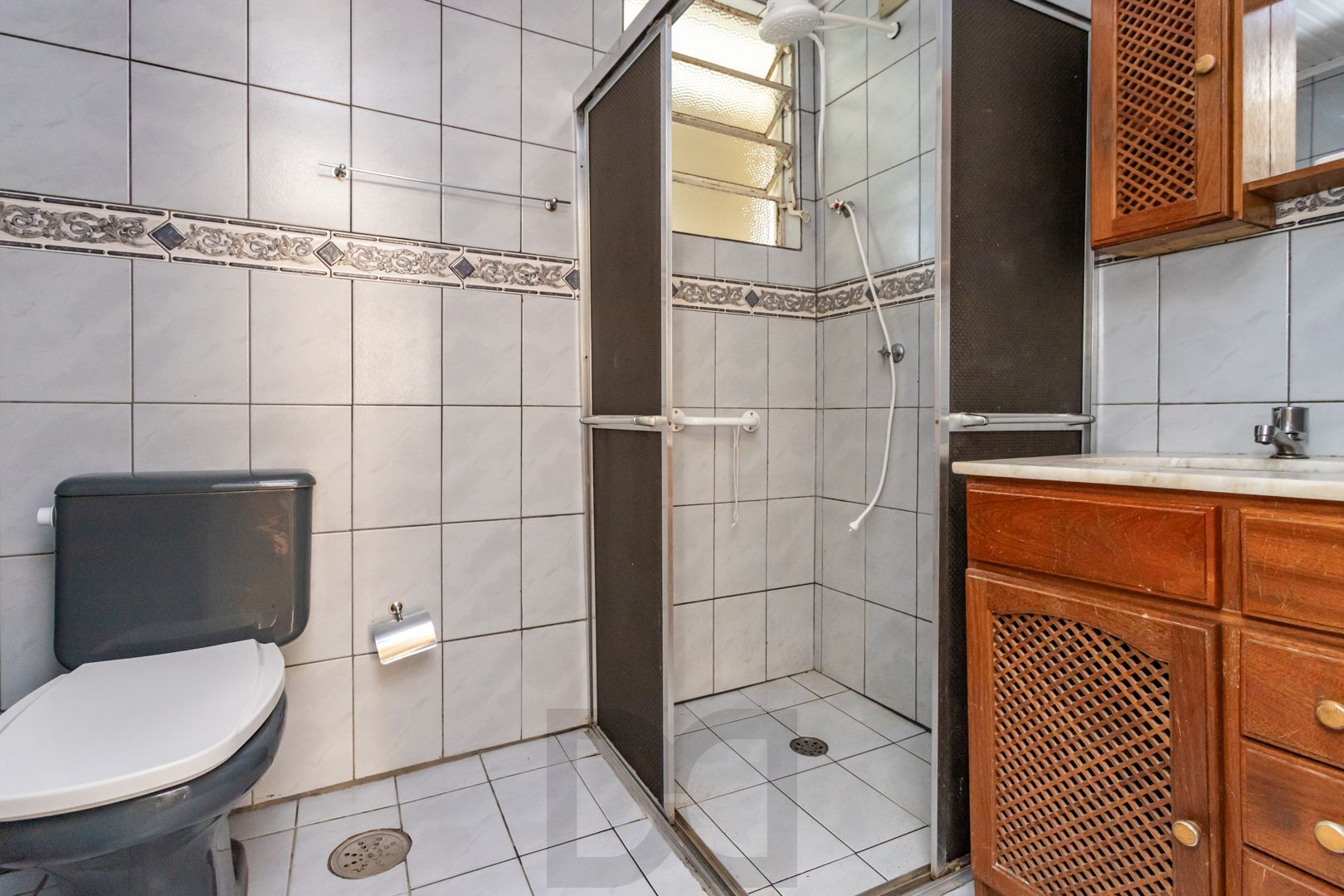 Apartamento no Humaitá de 2 dormitórios DESOCUPADO — foto 10