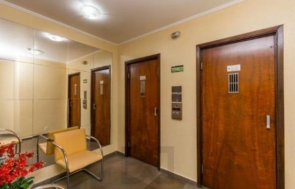 Apartamento no Centro de 1 dormitório DESOCUPADO — foto 18