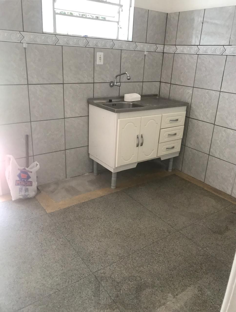 Apartamento no bairro Teresópolis de 1 dormitório térreo com pátio — foto 12