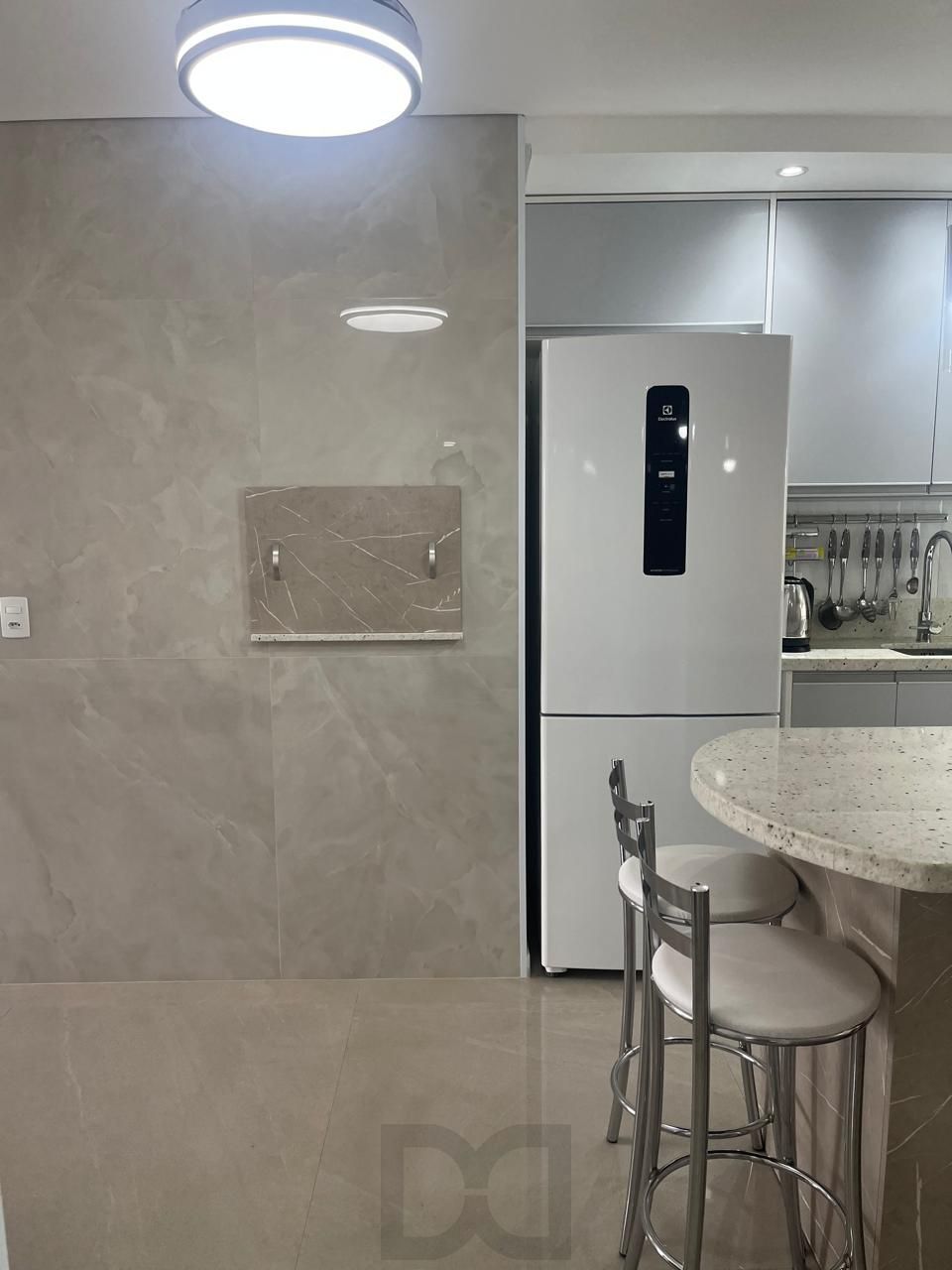 Apartamento no bairro Cristal de 2 dormitórios e vaga MOBILIADO — foto 7