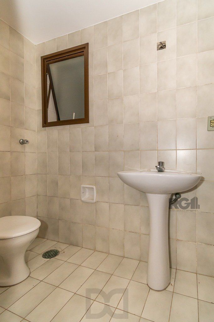 Apartamento no bairro Petrópolis de 2 dormitórios e vaga — foto 9