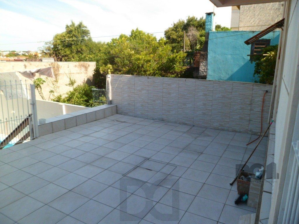 Casa / sobrado no bairro Jardim Itu de 3 dormitórios e pátio com piscina — foto 32