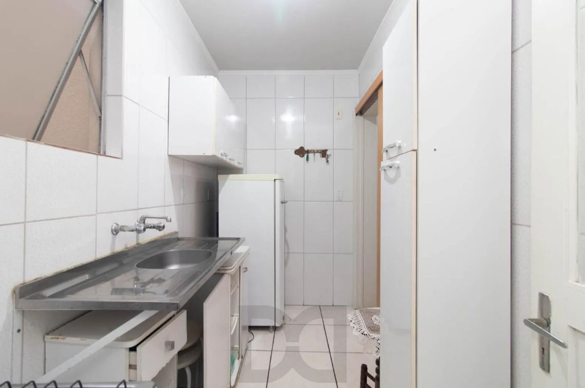Apartamento na Cidade Baixa de 1 dormitório mobiliado e com vaga DESOCUPADO — foto 10