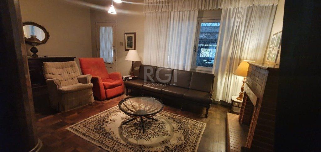 Casa para Venda 3 dormitórios, 2 vagas - Petrópolis — foto 1