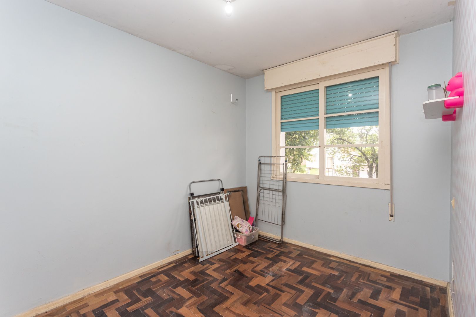 Apartamento no bairro Teresópolis de 3 dormitórios e vaga rotativa DESOCUPADO — foto 9