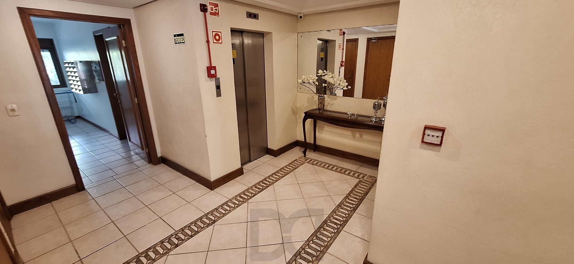 LINDO APARTAMENTO COM VISTAS NA MELHOR LOCALIZAÇÃO DO BAIRRO PETRÓPOLIS — foto 46
