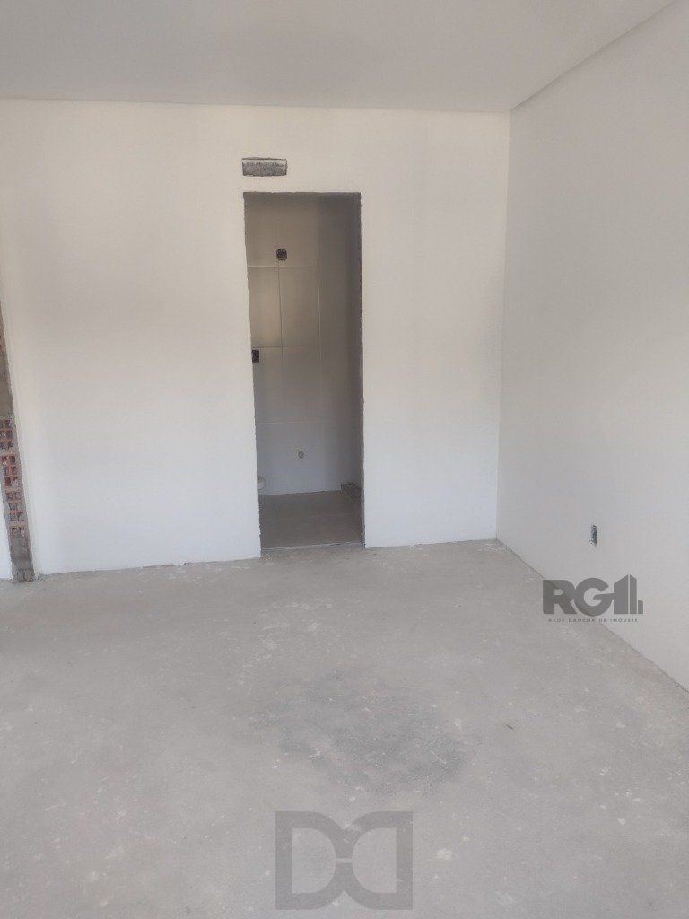 APTO 02 DORM. 02 VAGAS, SUÍTE , ELEVADOR, CURRASQUEIRA, PISCINA — foto 4