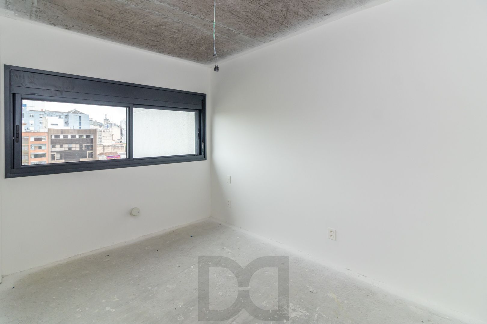 Apartamento no Go Cidade Baixa de 2 dormitórios vaga e infra  DESOCUPADO — foto 11