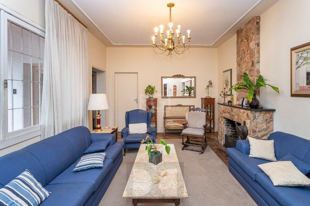 Casa no bairro Petrópolis de 3 dormitórios — foto 4