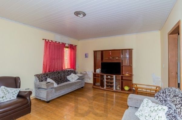 Casa / Terreno com 3 casas de alvenaria no bairro Morro Santana — foto 5
