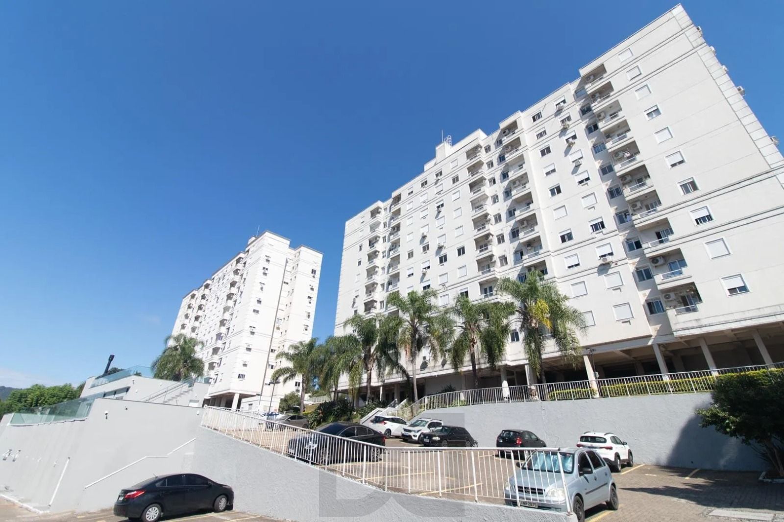 2 DORMITÓRIOS, REFORMADO C/VAGA E INFRA COMPLETA — foto 27