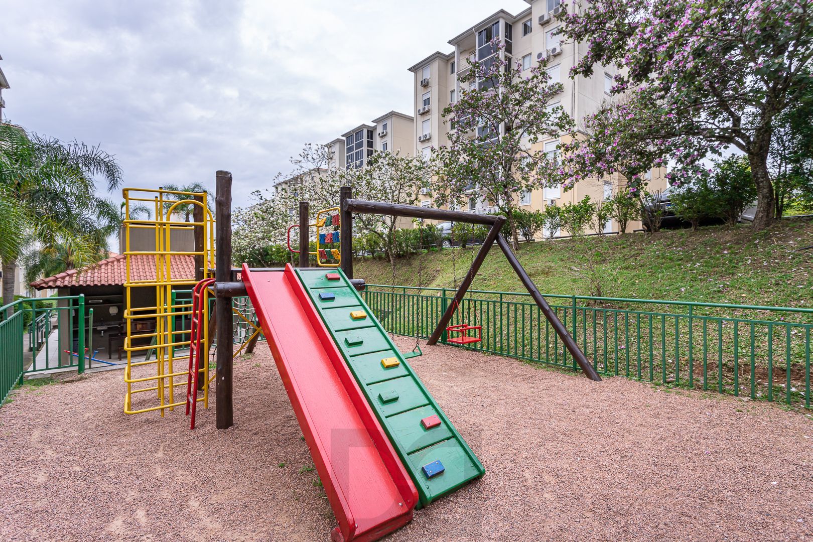 APARTAMENTO A VENDA NO ROSSI BRISA — foto 2
