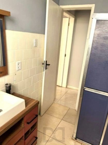 Apartamento no bairro Teresópolis de 2 dormitórios térreo com pátio — foto 9