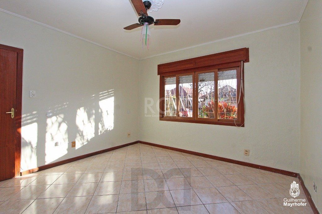 Casa no bairro Cavalhada de 3 dormitórios e amplo pátio — foto 10