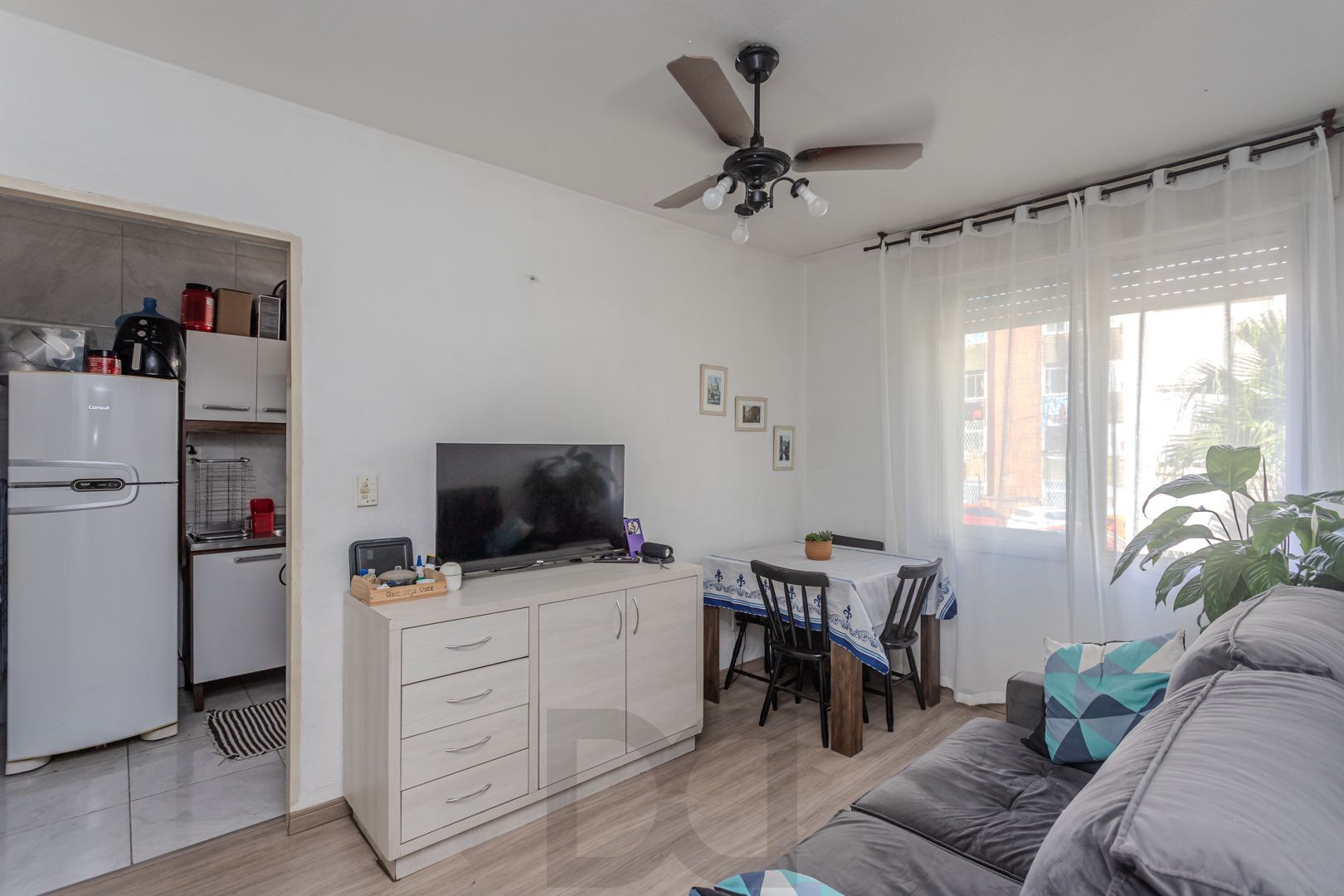 Apartamento de 2 dormitórios e *vaga no bairro Cavalhada — foto 2