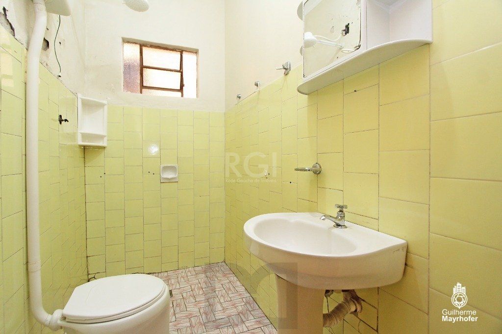 Casa no bairro Cavalhada de 3 dormitórios e amplo pátio — foto 33