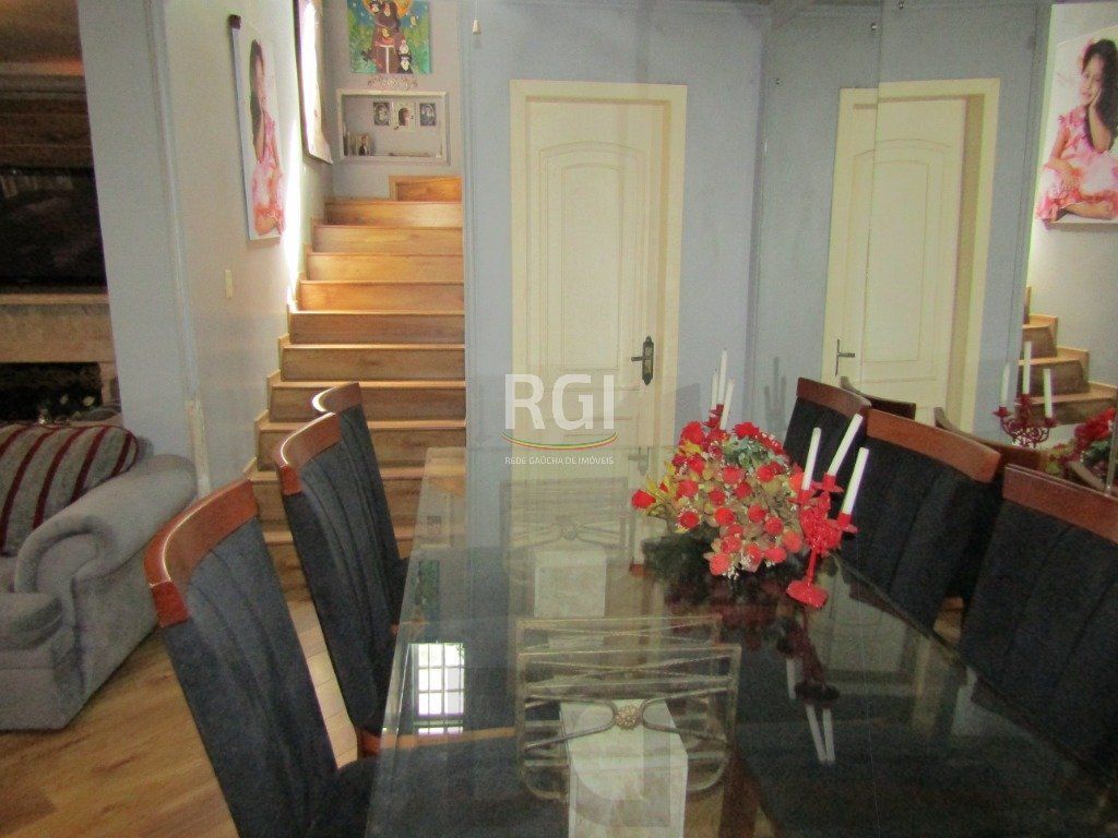 Casa para Venda - 300m², 2 dormitórios, sendo 1 suites, 3 vagas - Belém Novo — foto 1