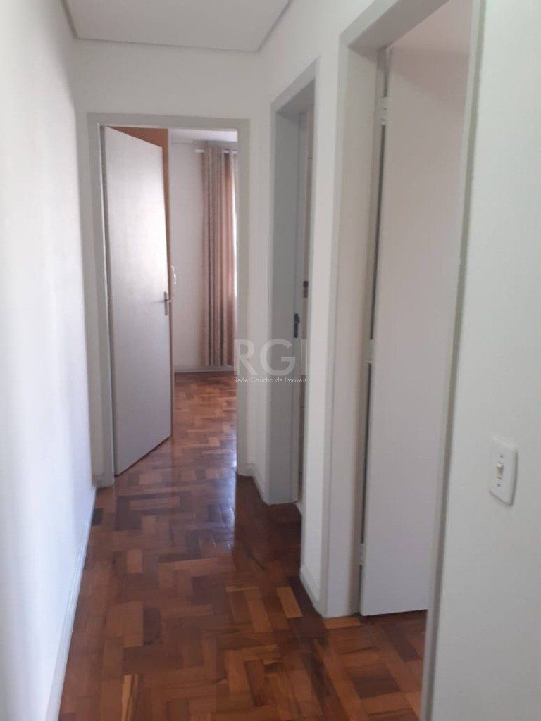 Apartamento no bairro Vila Ipiranga de 2 dormitórios e 2 vagas DESOCUPADO — foto 7