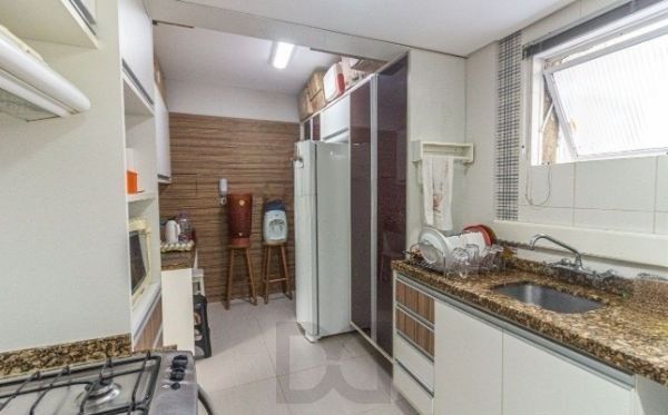 Apartamento no bairro Petrópolis de 2 dormitórios e vaga — foto 5