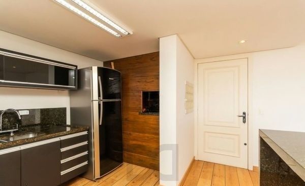 Apartamento no bairro Higienópolis de 2 dormitórios e 2 vagas — foto 13